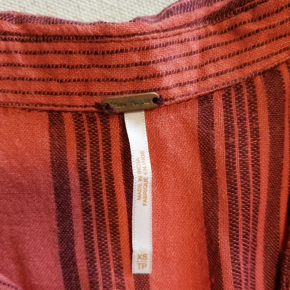 Free People Coral and Plum Button-Up - Picture 4 of 5